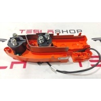 контактор высоковольтной батареи Tesla Model S 2016 1064696-00-B,1041309-00-F,1041304-00-D,1065894-00-C,1039365-00-C,104813700A,1047336-00-A