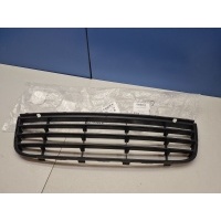 Решётка в бампер центральная Volkswagen Jetta A5 2006-2010 GD6712QL