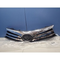 Решетка радиатора Toyota Corolla E18 2013- STTY330930