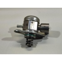 Насос (ТНВД) бензиновый Mercedes Benz W204 (2007 - 2015) 2740700501
