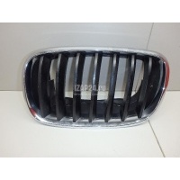 Решетка радиатора левая BMW X5 E70 (2007 - 2013) 51137157687