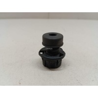 Отбойник капота Renault Trafic (2001 - 2014) 8200006502