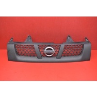 Решетка радиатора чёрный 62310vk000 nissan navara np300 98 - 06