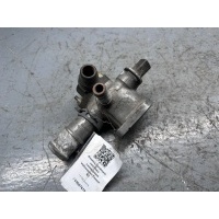 Фланец (тройник) системы охлаждения Volkswagen Golf 4 2001 038121133A