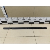 Накладка стекла заднего левого RENAULT Sandero 2014> 823312887R