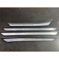 Накладка на порог Peugeot 607 2005