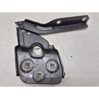 петля капота Volkswagen Touareg 2 7P6823301