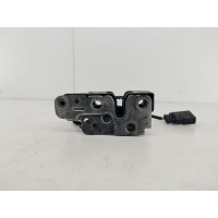 замок капота Volkswagen Touareg 2 NF 7P6823509B