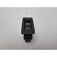 Кнопка открывания багажника Volkswagen Touareg 2 7P6959831A