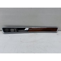 Накладка двери Volkswagen Touareg 2 NF 7P6837114