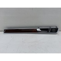 Накладка двери Volkswagen Touareg 2 7P6839113