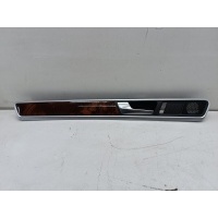 Накладка двери Volkswagen Touareg 2 7P6837113