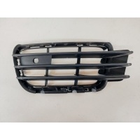 Решетка бампера Volkswagen Touareg 2 NF 7P6853665A