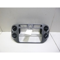 Рамка магнитолы VAG Tiguan (2007 - 2011) 5N0858069AXVZ