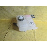 Бачок расширительный 3M5H-8K218 на Volvo C30 MK Volvo 3M5H-8K218 3M5H-8K218