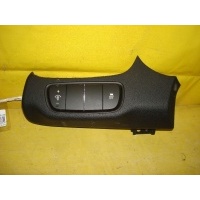 Блок кнопок 93700-C5160WK на Kia Sorento UM D4HB Kia 93700-C5160WK 93700-C5160WK