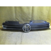 Решетка радиатора 5K0853651 на Volkswagen Golf Vi Volkswagen 5K0853651 5K0853651