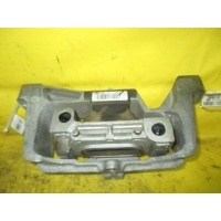 Подушка двигателя A2462401717 на Mercedes-Benz A-C Mercedes-benz A2462401717 A2462401717