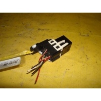 Реле 0025422119, V23134-M52-X303 на Mercedes-Benz Mercedes-benz 0025422119 0025422119