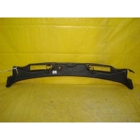 Решетка под лобовое стекло 15677210 на Bmw 3-Serie Bmw 15677210 15677210