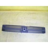 Решетка радиатора 53101-28220 на Toyota Voxy AZR60 Toyota 53101-28220 53101-28220