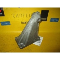 Крепление подушки ДВС A1122232104 на Mercedes-Benz Mercedes-benz A1122232104 A1122232104