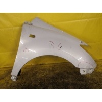 Крыло переднее 53811-52130 на Toyota Ist NCP60 Toyota 53811-52130 53811-52130