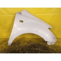 Крыло переднее 53811-52130 на Toyota Ist NCP60 Toyota 53811-52130 53811-52130