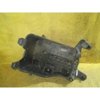 Подставка под аккумулятор 8U0915333 на Audi Q3 8U Audi 8U0915333 8U0915333