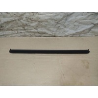 Уплотнитель двери задней левой Volkswagen Touareg 2 2014 7P0839471C