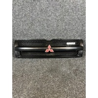 Mitsubishi pajero решетка радиатора радиатора mr416062