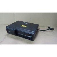 Audi a8 d2 cd - чейнджер плит 4d0035111a