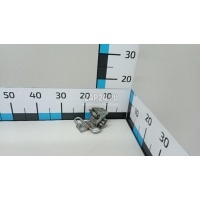 Петля двери передней левой нижняя VAG Passat [B6] (2005 - 2010) 3C8831411A