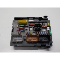 Блок предохранителей Citroen-Peugeot C5 (2008 - 2017) 9807028580