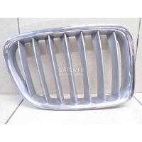 Решетка радиатора правая BMW X1 E84 (2009 - 2015) 51112993308