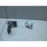 Вставка замка двери лев. Nissan NP300 (2008 - 2015) H06013J10M