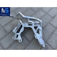Передняя панель крепления облицовки (телевизор) Mercedes C W205 2015 A2056225300,2056225300
