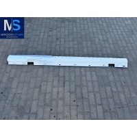 Накладка на порог Mercedes E W213 2021 A2136902603,2136902603