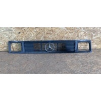 Решетка радиатора Mercedes T1 1995