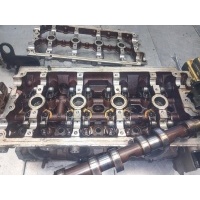Головка блока цилиндров Volkswagen Golf 5 поколение 2006 06D103373AL, 06F103265AX