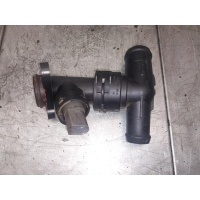 Фланец (тройник) системы охлаждения Volkswagen Golf Plus 1 поколение 2007 06F121131C, 1K0122231B