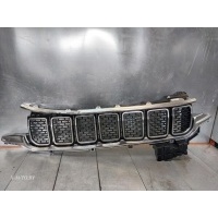 Решетка радиатора Jeep Wagoneer WS 2024 6UF64SZLAB, 70S85TRMAB, 6UF62SZLAB
