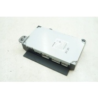 VOLVO V70 XC70 WZMACNIACZ RADIA 31310010 31282144