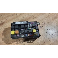 SKRZYNKA BEZPIECZNIKÓW OPEL ASTRA H 1 , 7 CDTI 13145043