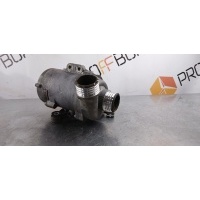 Помпа BMW 5 series F10 2010 11517586924
