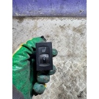 КНОПКА ПОДОГРЕВА СИДЕНИЙ Volkswagen Passat B5 2001 3B0963564C