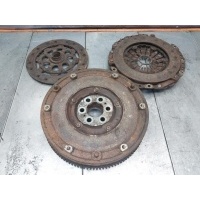 Комплект сцепления BMW 1 E87/E81/E82/E88 2004 21217526268, 21217526267, 21217527666