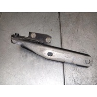 Петля капота Audi A6 C5/4B 1998 4B0823301D