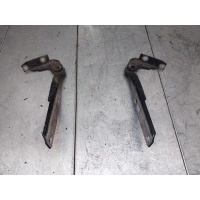 Петля капота Audi A6 C5/4B 1998 4B0823302D