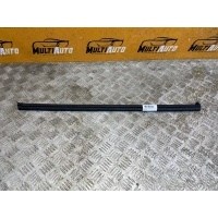 Уплотнитель стекла Перед. Kia Optima 4 82231-D4000
